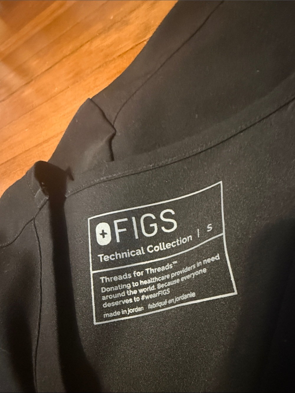 FIGS Women’s Black Short-Sleeve Scrub Tops - Set of 2 - Picture 3 of 6